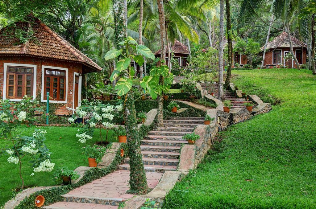 Soma Manaltheeram Ayurveda Beachvillage Kovalam Exteriér fotografie