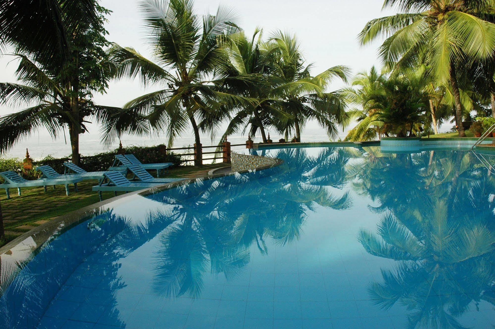 Soma Manaltheeram Ayurveda Beachvillage Kovalam Exteriér fotografie